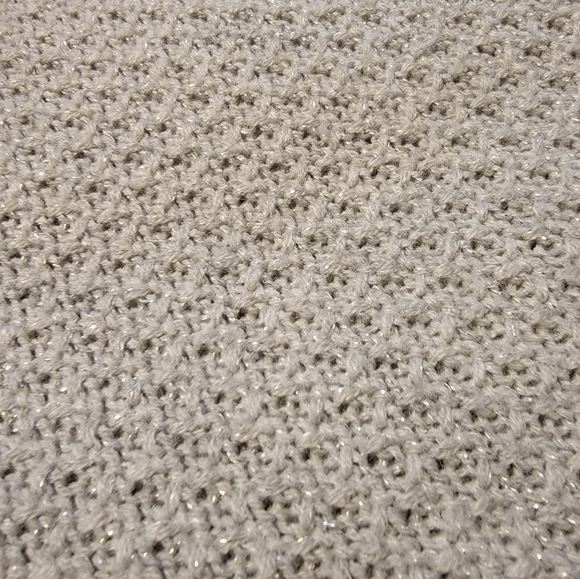 Sweater - Picture 1 of 3